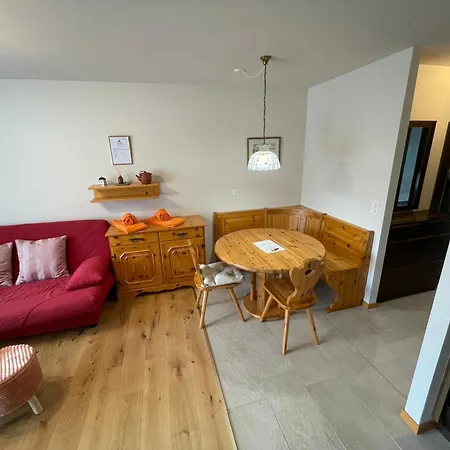 Montanji 11 * 로이커바드