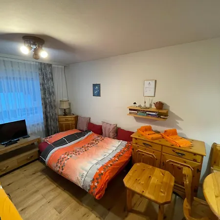 Montanji 11 لوكباد